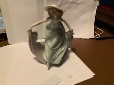 Lladro figurine 5662 for sale  REDHILL