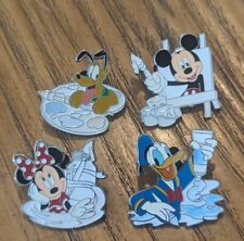 Pins Disney 2009 - Colorir seus próprios pinos - Conjunto de 4 Donald Pluto Mickey Minnie comprar usado  Enviando para Brazil