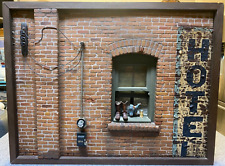 Usado, Michael Garman paisaje urbano ventana de ladrillo urbano "Fin del día" hotel escultura diorama segunda mano  Embacar hacia Argentina