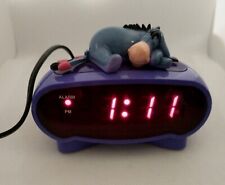 Reloj despertador LED vintage de Disney Winnie the Pooh Eeyore para dormir  segunda mano  Embacar hacia Argentina