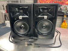 Par de altavoces de monitor de estudio con alimentación JBL 305P MkII 5" (QUC020747), usado segunda mano  Embacar hacia Argentina