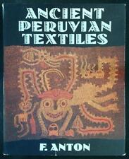 Ancient peruvian textiles usato  Italia