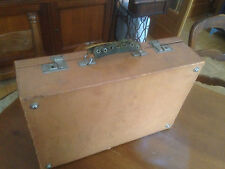 Valise toilette ancienne d'occasion  Beauchamp