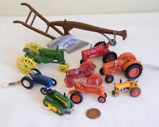 Enfeite vintage Ertl miniatura John Deere Farmall CaseTractors arado e marca registrada comprar usado  Enviando para Brazil