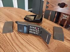 Celular antigo Motorola anos 90 tijolo FLIP PHONE CELLATAR 3 baterias não testadas comprar usado  Enviando para Brazil