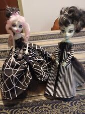 Lote de Muñecas Monster High Frankie & Rochelle en Vestidos Personalizados Blancos Negros ¡NUEVOS L@@K! segunda mano  Embacar hacia Argentina