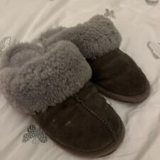 Sheepskin slippers used for sale  HULL