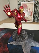 Statuette iron man d'occasion  Angers-