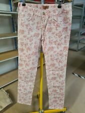 Pantalon rose fleurs d'occasion  Les Échelles