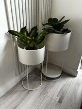 White modern planters for sale  Shipping to Ireland