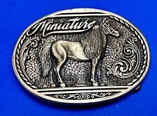 Fivela de cinto comemorativa de latão maciço cavalo miniatura por ADM comprar usado  Enviando para Brazil