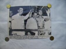 Usado, Fotografia 25/06/1948 Joe Louis Kayoed Joe Walcott para Heavyweight Championship comprar usado  Enviando para Brazil