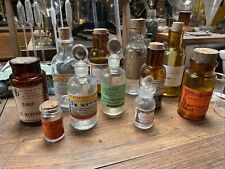 Antique pharmacy bottles d'occasion  Expédié en Belgium