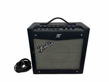 Amplificador combo de guitarra Fender Mustang I 20 watts 1x8" comprar usado  Enviando para Brazil