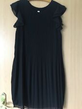 Schwarzes plissee kleid gebraucht kaufen  Crimmitschau