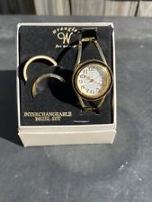 Relógio de quartzo feminino Wrangler 3 molduras intercambiáveis punho pulseira de arame tom dourado comprar usado  Enviando para Brazil