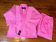 Juego de kimono de karate de karate rosa grueso bordado WC2 cinta de chicle para niñas segunda mano  Embacar hacia Argentina