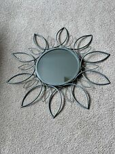 Espejo decorativo de pared floral de metal plateado para sol segunda mano  Embacar hacia Argentina