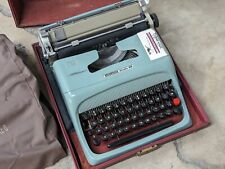 Máquina de escrever vintage Olivetti Studio 44 década de 1950 em estojo feita na Itália funcionando comprar usado  Enviando para Brazil