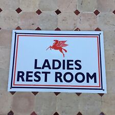 Pegasus Mobil Gas Ladies Rest Room Wall Plaque Enameled Reproduction Oil Womens d'occasion  Expédié en France
