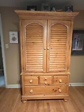 Colonial solid pine for sale  Green Bay