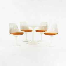 Mesa de comedor Eero Saarinen de la década de 1960 para tulipán y 4 sillas laterales blancas con tulipán segunda mano  Embacar hacia Argentina