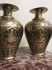 Um par de vasos de latão islâmicos persas antigos do Oriente Médio, usado comprar usado  Enviando para Brazil