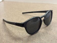 Usado, Óculos de sol Oakley Latch OO9265-3853 masculino cinza grão de madeira/lentes pretas #258 comprar usado  Enviando para Brazil
