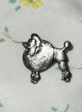 Brinquedo prata leve mini poodle vintage Kenart, poodle, broche de metal para cachorro INGLATERRA, usado comprar usado  Enviando para Brazil