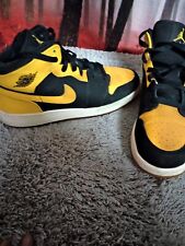 Nike Jordan 1 Retro Mid GS 'New Love' Black/Yellow Sneakers - Size 6.5Y (+COA) for sale  Shipping to South Africa