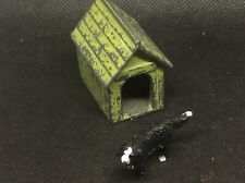 2 figurines en plomb creux chien et niche pour décor diorama campagne ferme comprar usado  Enviando para Brazil