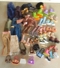 Mattel Barbie My Scene Bratz Boneca Roupas Bolsa Patins Sapatos Botas LOTE comprar usado  Enviando para Brazil