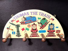 Usado, Casaco de parede Thomas the Train quarto infantil pendurado chapéu rack 16" x 7 1/4" feito sob medida comprar usado  Enviando para Brazil