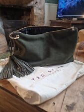 Large ted baker for sale  Shipping to Ireland