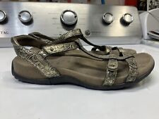 Ladies taos sandals for sale  Topeka