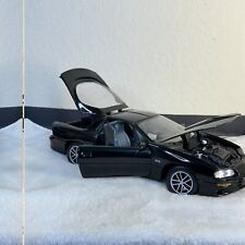 Coche modelo diecast Welly 2002 Chevy Camaro SS escala 1:18 negro, usado segunda mano  Embacar hacia Argentina