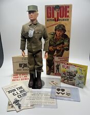 1964 Hasbro G.I. Boneco Joe Action Soldier na caixa. Folhas e inserções adesivas, usado comprar usado  Enviando para Brazil