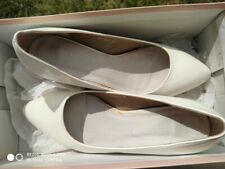 Chaussures blanches simili d'occasion  Lavelanet