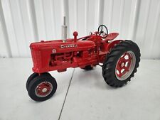 Modelos em escala original 1/8 McCormick Farmall H brinquedo trator estojo IH John Deere comprar usado  Enviando para Brazil