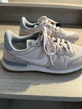 Chaussure nike rose d'occasion  Saint-Maximin-la-Sainte-Baume