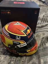 Mini capacete F1 Alex Albon Red Bull 2020 escala 1:2 comprar usado  Enviando para Brazil