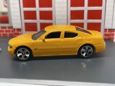 2006-2010 Dodge Charger R/T V8 amarelo caixa de fósforos 1/64 super rápido comprar usado  Enviando para Brazil