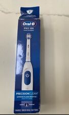 Cepillo de dientes eléctrico a batería Oral-B Pro 100 BLANCO precisión limpio ¡ENVÍO GRATUITO!¡! segunda mano  Embacar hacia Mexico