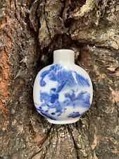 Figuras antiguas chinas azules y blancas botella de tabaco jarrón pequeño porcelana 19C segunda mano  Embacar hacia Argentina