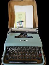 Vintage Olivetti Lettera 22 Typewriter With Case & Origonal Manuel for sale  Shipping to South Africa