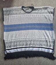 Poncho style pullover. gebraucht kaufen  Versand nach Germany