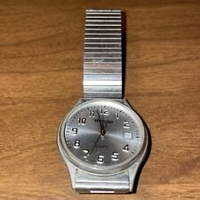 Relógio masculino Wrangler Silvertone segunda mão data pulseira de expansão apenas para peças comprar usado  Enviando para Brazil