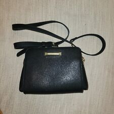 Bolsa tiracolo Steve Madden couro vegano preto detalhes dourados comprar usado  Enviando para Brazil