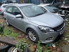 2009-2012 KIA CEED 3 IN SILVER 1.6 CRDI DIESEL D4FB-H (U2) BREAKING SPARES PARTS, used for sale  Shipping to South Africa