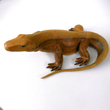 Wood carved lizard d'occasion  Expédié en Belgium